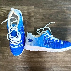 Kentucky wildcats tennis shoes